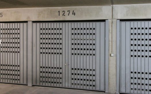 ABSPERRBARE GARAGE IN TG – ST. CAJETAN-STR.14 – FÜR PKW, MOTTORAD, OLDTIMER ETC.