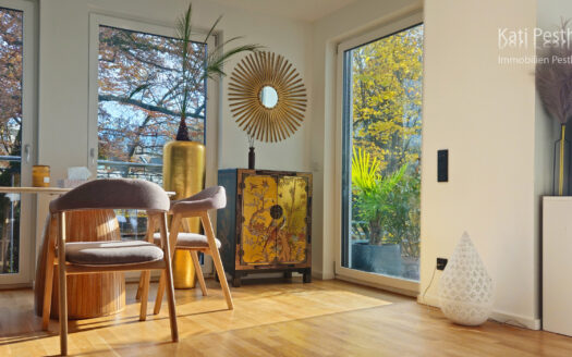 TOP LAGE TRIFFT AUF EXKLUSIVITÄT – KOMPLETT SANIERTE 3ZKB, TG-Stellplatz, EBK uvm.