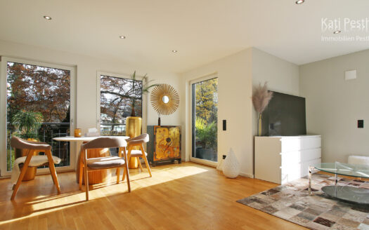 TOP LAGE TRIFFT AUF EXKLUSIVITÄT – KOMPLETT SANIERTE 3ZKB, TG-Stellplatz, EBK uvm.