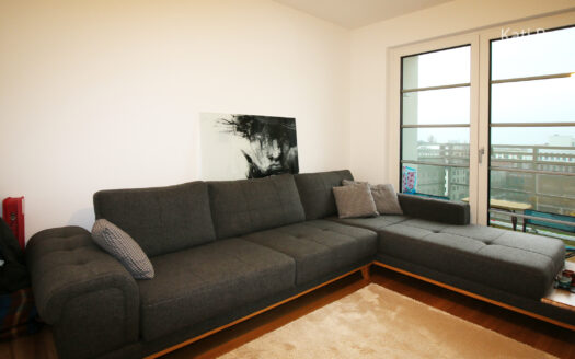 DACHGESCHOSS – 7. OG – 2. Zi Whg. ca, 52m² WFL, Balkon, Keller, TG, Dachterrasse und EBK