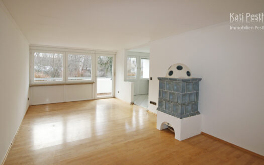 3 – Zi.- Whg mit Balkon ins Grüne – für Eigennutzer & Kapitalanleger, leicht renovierungsbedürftig