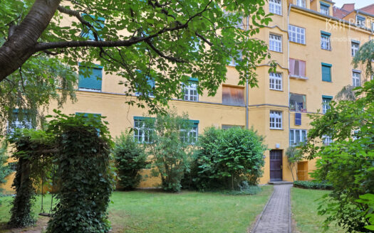 Altbaucharme: 3Zi.Whg. mit SüdLoggia in Ramersdorf