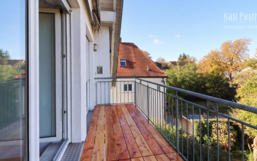 Traumhafte 2-Zimmer-DG Wohnung in Bogenhausen mit Weitblick – Erstbezug (möbliert , befristet)