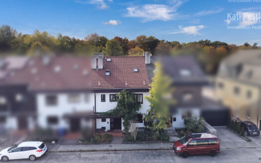 Außergewöhnliches Reihenhaus mit tollem EFH Charakter